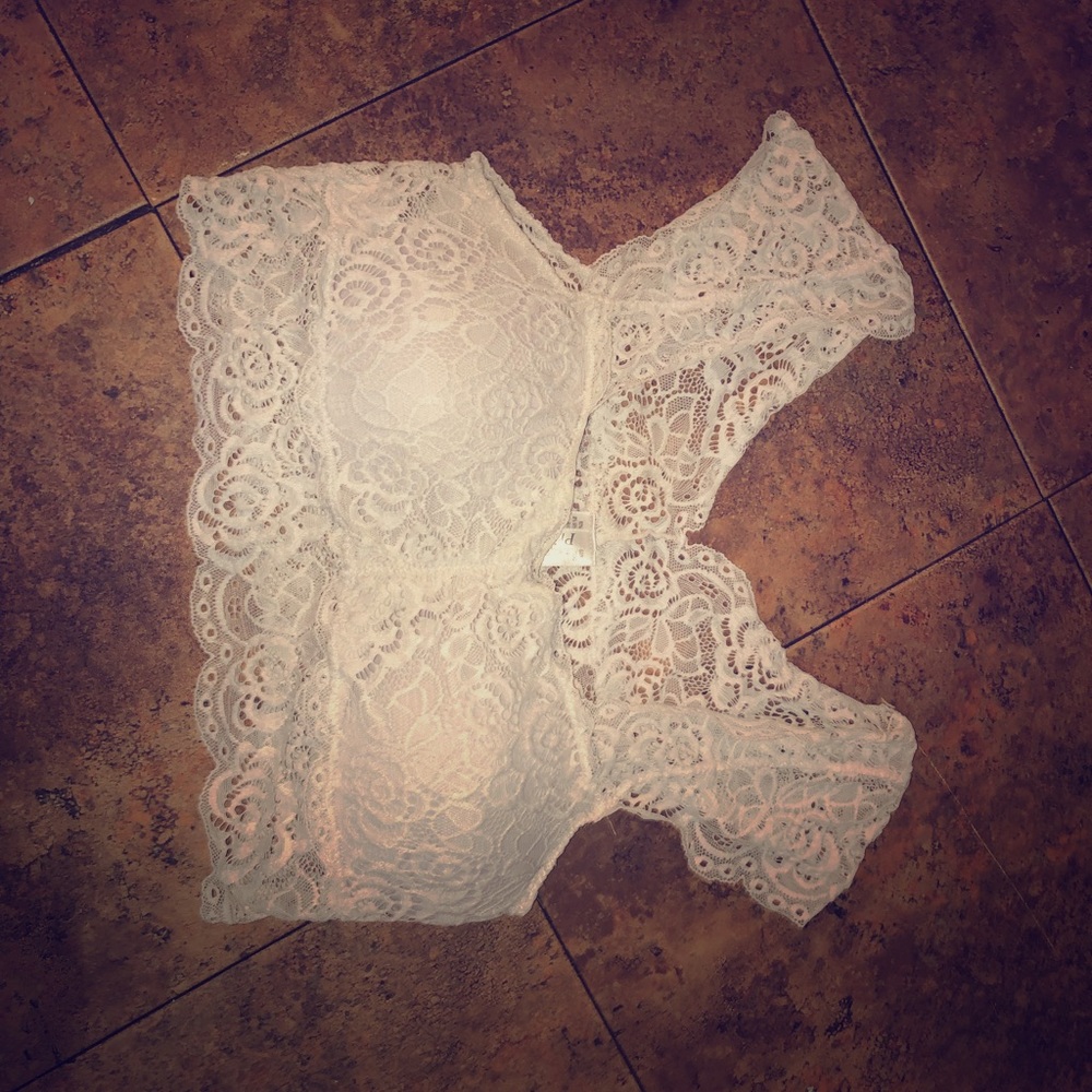 White crop top